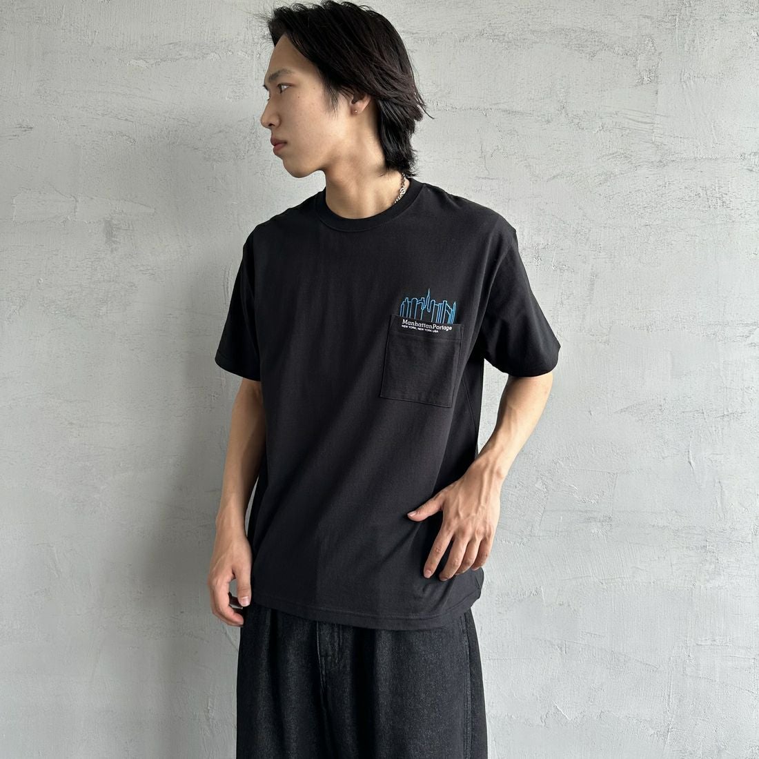 BLACK&&モデル身長：179cm 着用サイズ：L&&