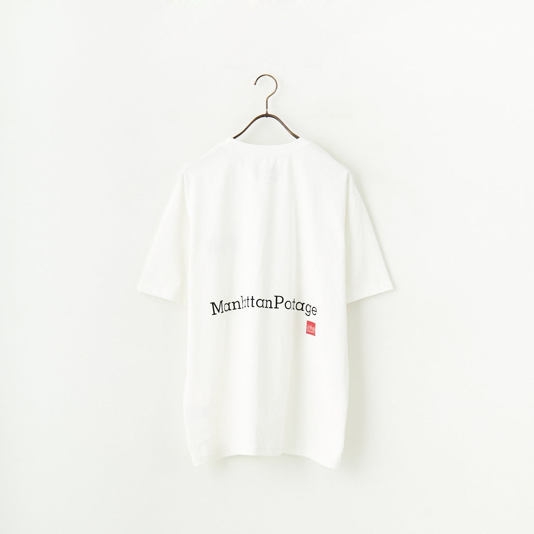 MANHATTAN PORTAGE [マンハッタンポーテージ] 別注 ポケット刺繍 バックプリントTシャツ [25SSMP-IN62-JF] WHITE