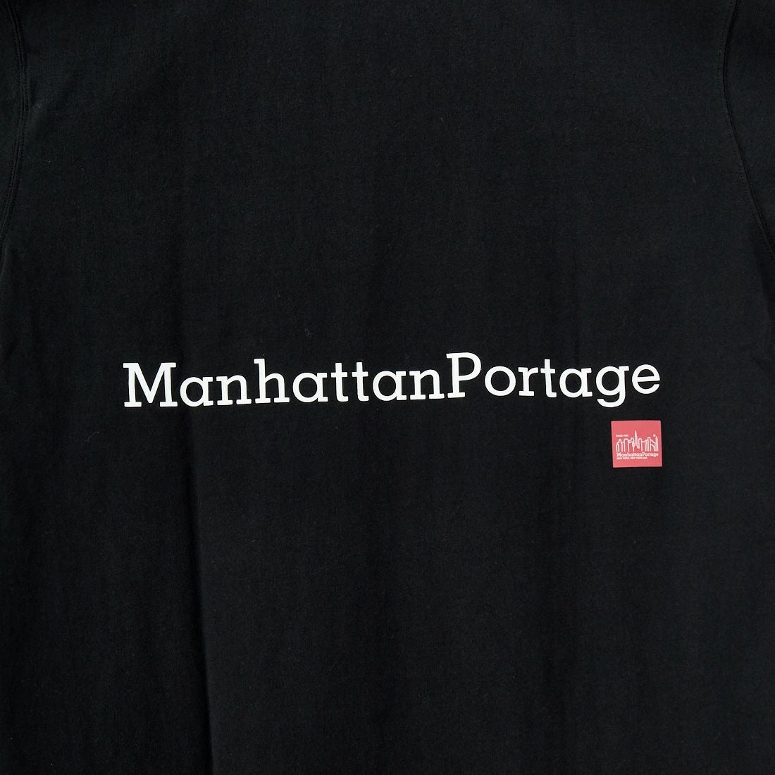 MANHATTAN PORTAGE [マンハッタンポーテージ] 別注 ポケット刺繍 バックプリントTシャツ [25SSMP-IN62-JF] BLACK