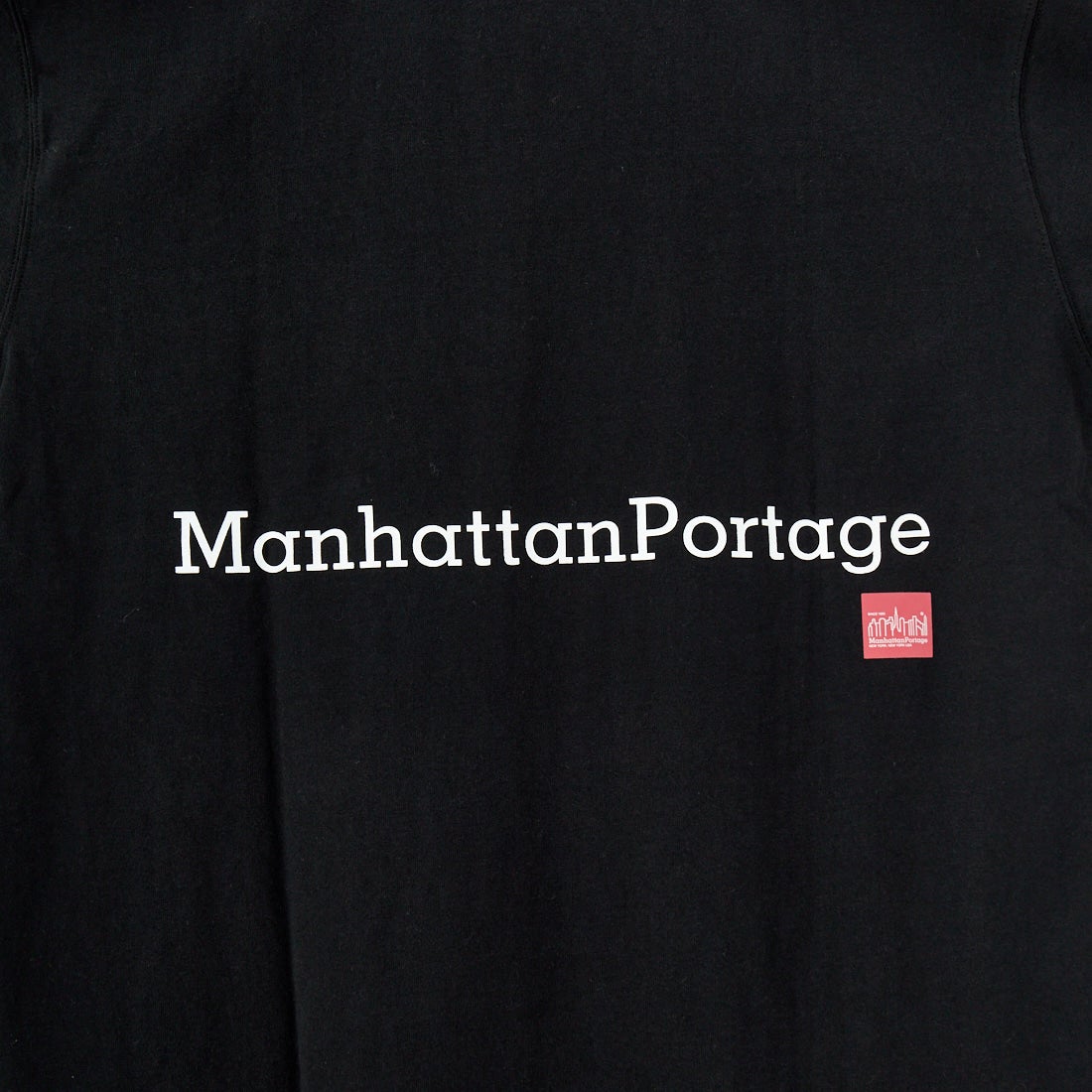 MANHATTAN PORTAGE [マンハッタンポーテージ] 別注 ポケット刺繍 バックプリントTシャツ [25SSMP-IN62-JF] BLACK
