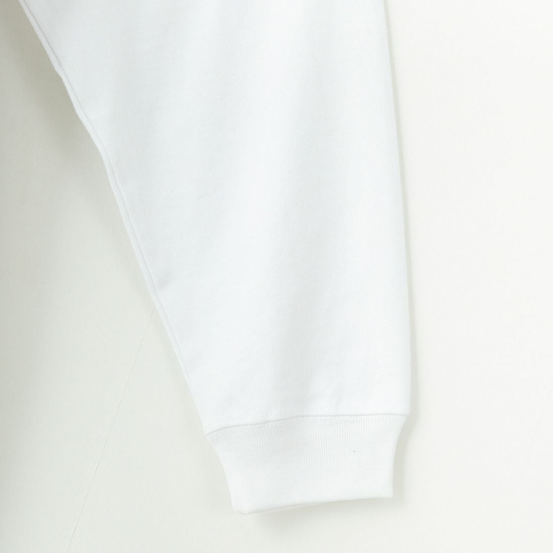 RVCA [ルーカ] スクリプトシールド ロングスリーブTシャツ [BF041-152] WHT