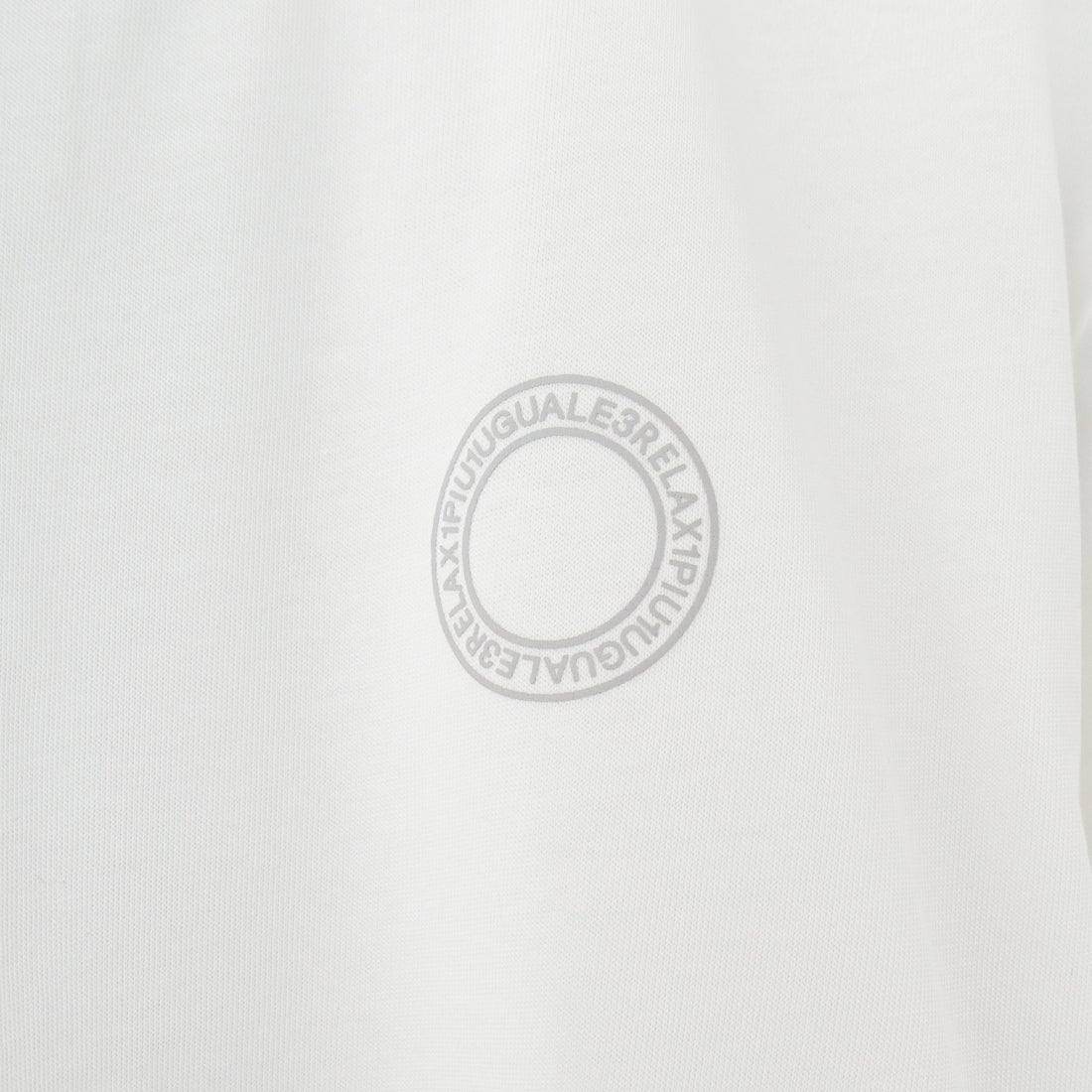 1PIU1UGUALE3 RELAX [ウノ ピゥ ウノ ウグァーレ トレ] 別注 メッシュデザイン バックプリントTシャツ [UST-25120IN-JF] WHITE