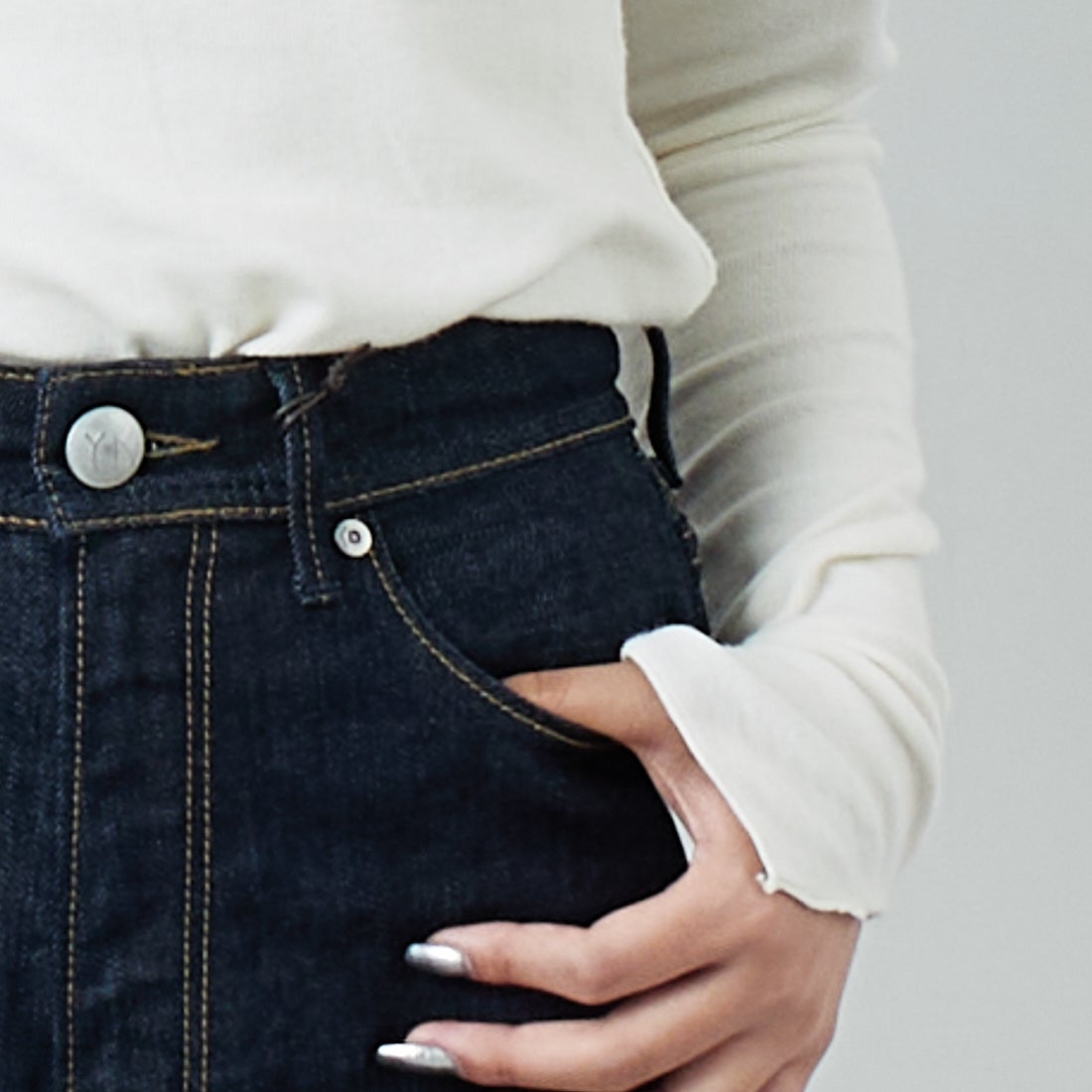 YANUK [ヤヌーク] ボーイズストレート LEA [57142230] OWI &&モデル身長：162cm 着用サイズ：24&&