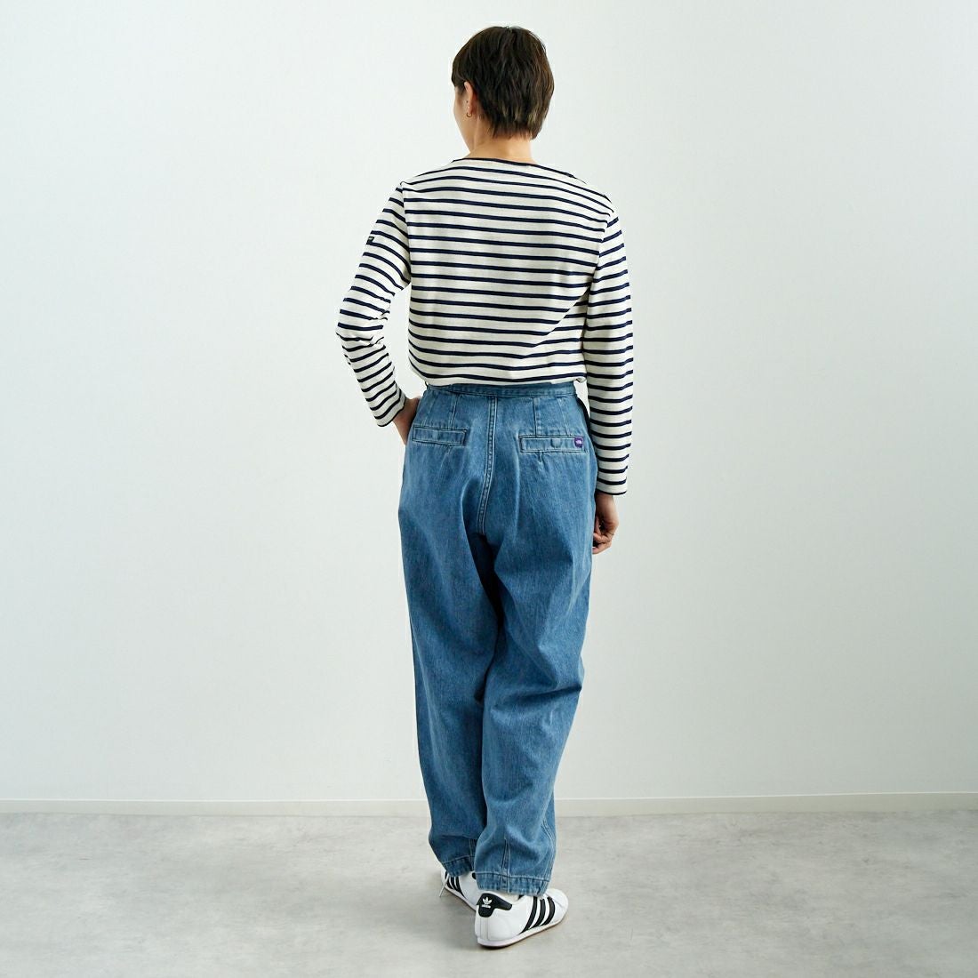 THE NORTH FACE PURPLE LABEL [ザ ノースフェイス パープルレーベル] デニムワイドテーパードフィールドパンツ [N25SC108] IB ID BLEA &&モデル身長：160cm 着用サイズ：WS&&