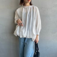 11 O.WHITE&&モデル身長：158cm 着用サイズ：F&&