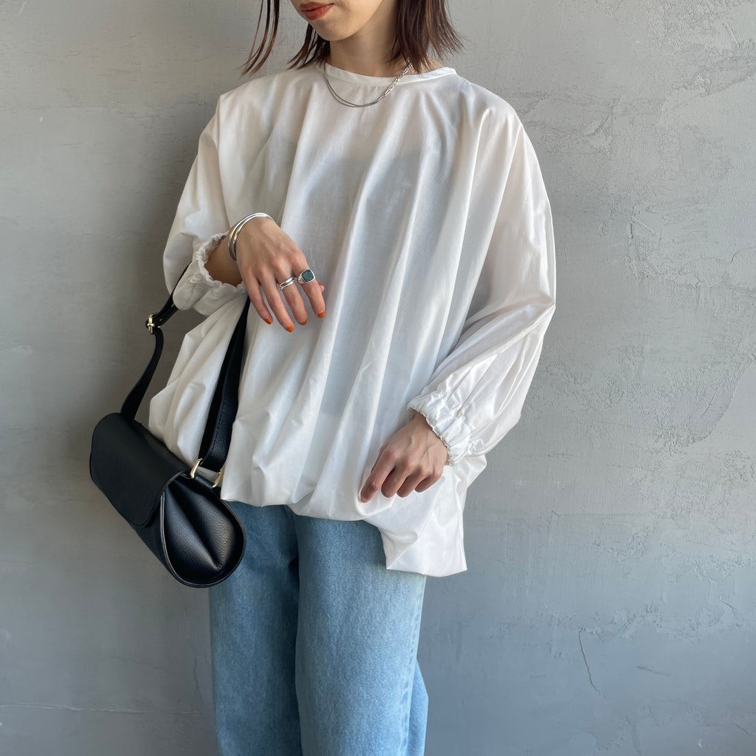 mizuiro ind [ミズイロインド] ドルマンボリュームプルオーバー [1-230109] 11 O.WHITE &&モデル身長：158cm 着用サイズ：F&&