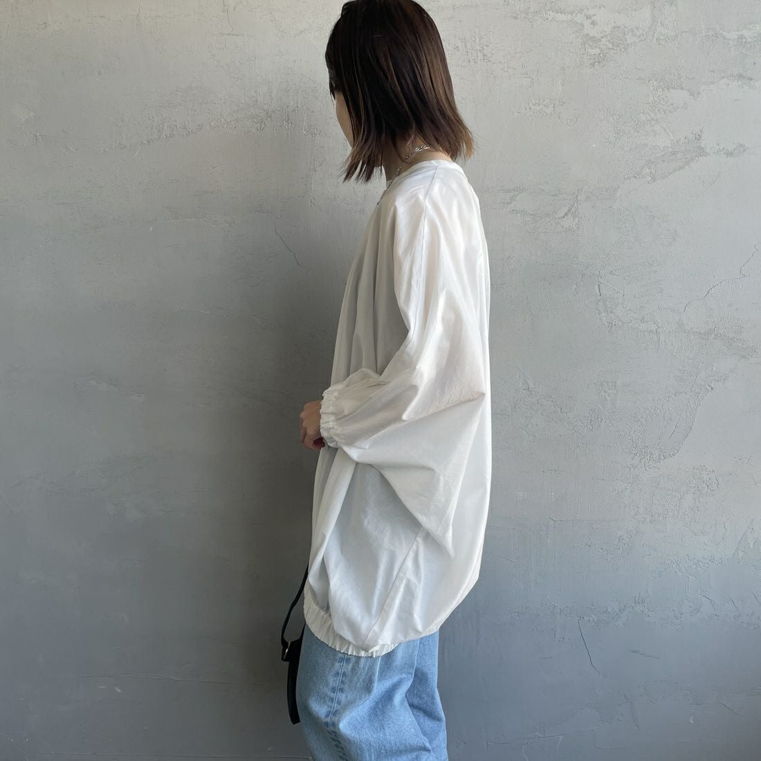 mizuiro ind [ミズイロインド] ドルマンボリュームプルオーバー [1-230109] 11 O.WHITE &&モデル身長：158cm 着用サイズ：F&&