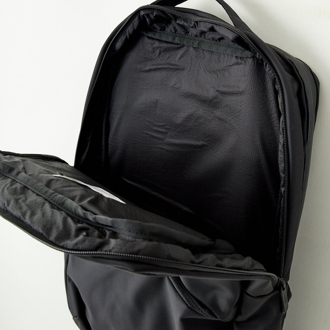 THE NORTH FACE [ザ ノースフェイス] シャトルデイパック [NM82329] K