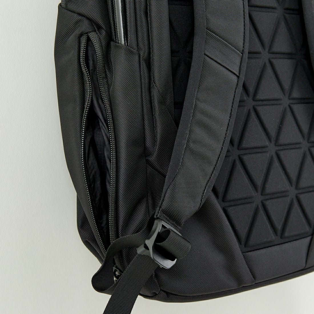 THE NORTH FACE [ザ ノースフェイス] シャトルデイパック [NM82329] K