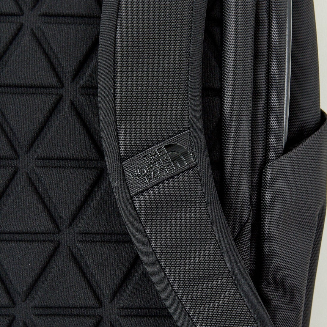 THE NORTH FACE [ザ ノースフェイス] シャトルデイパック [NM82329] K
