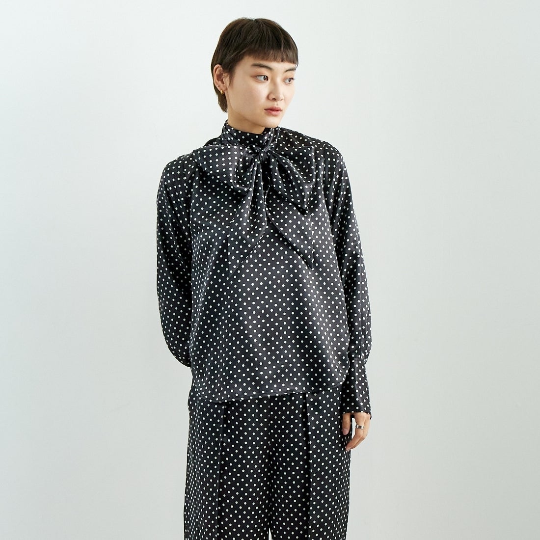 RhodolirioN [ロドリリオン] ボウタイブラウス [QT1000]