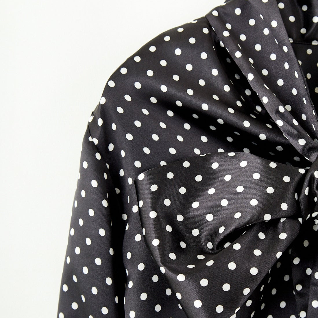 RhodolirioN [ロドリリオン] ボウタイブラウス [QT1000] B BLACK