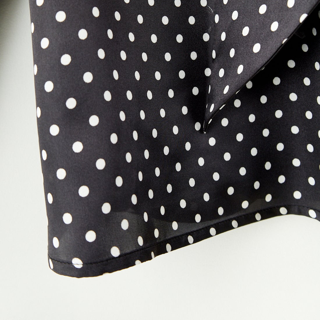 RhodolirioN [ロドリリオン] ボウタイブラウス [QT1000] B BLACK