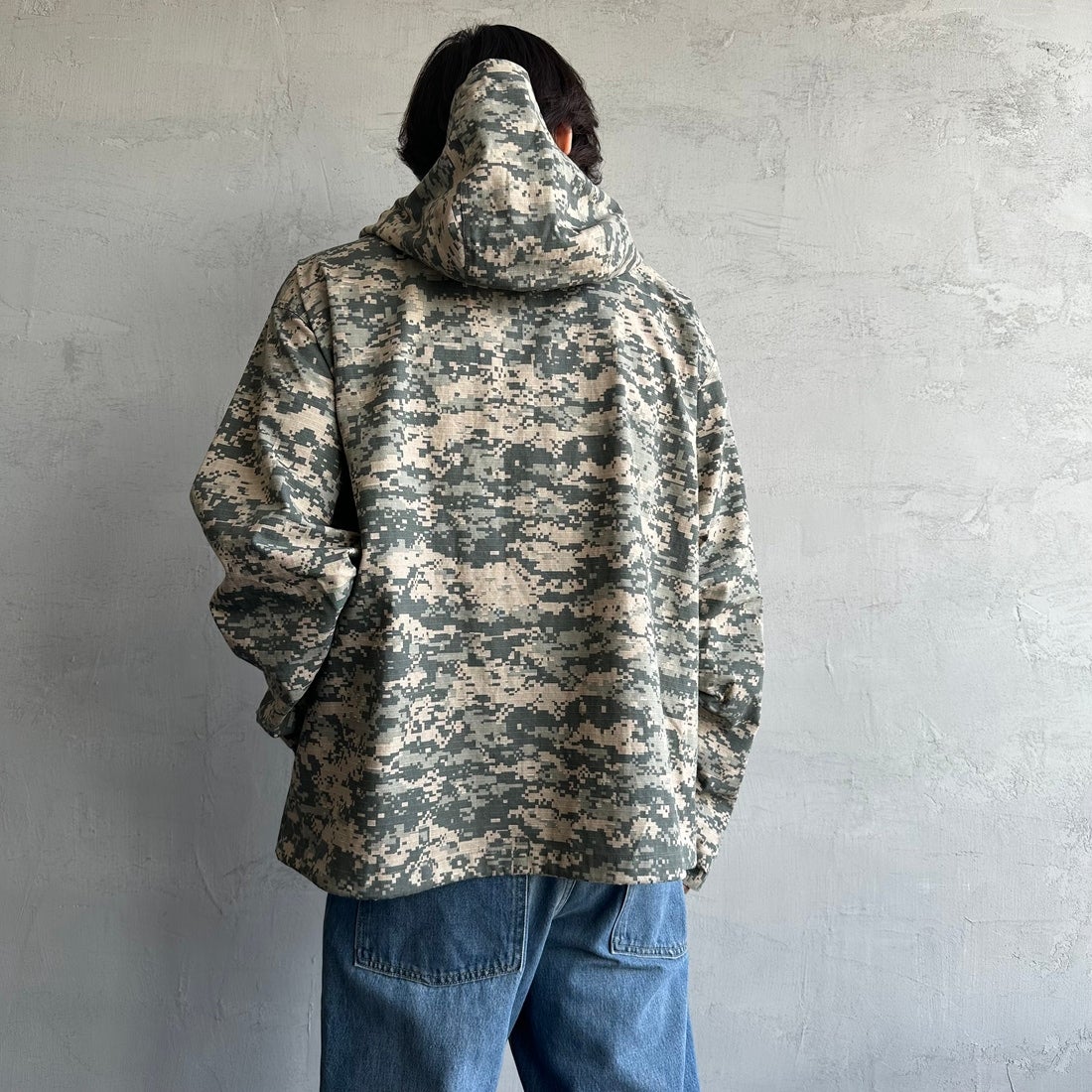 UNIVERSAL OVERALL [ユニバーサルオーバーオール] 別注 アクティブワークジャケット [U2431500IN-JF] DIGITAL CA &&モデル身長：179cm 着用サイズ：L&&