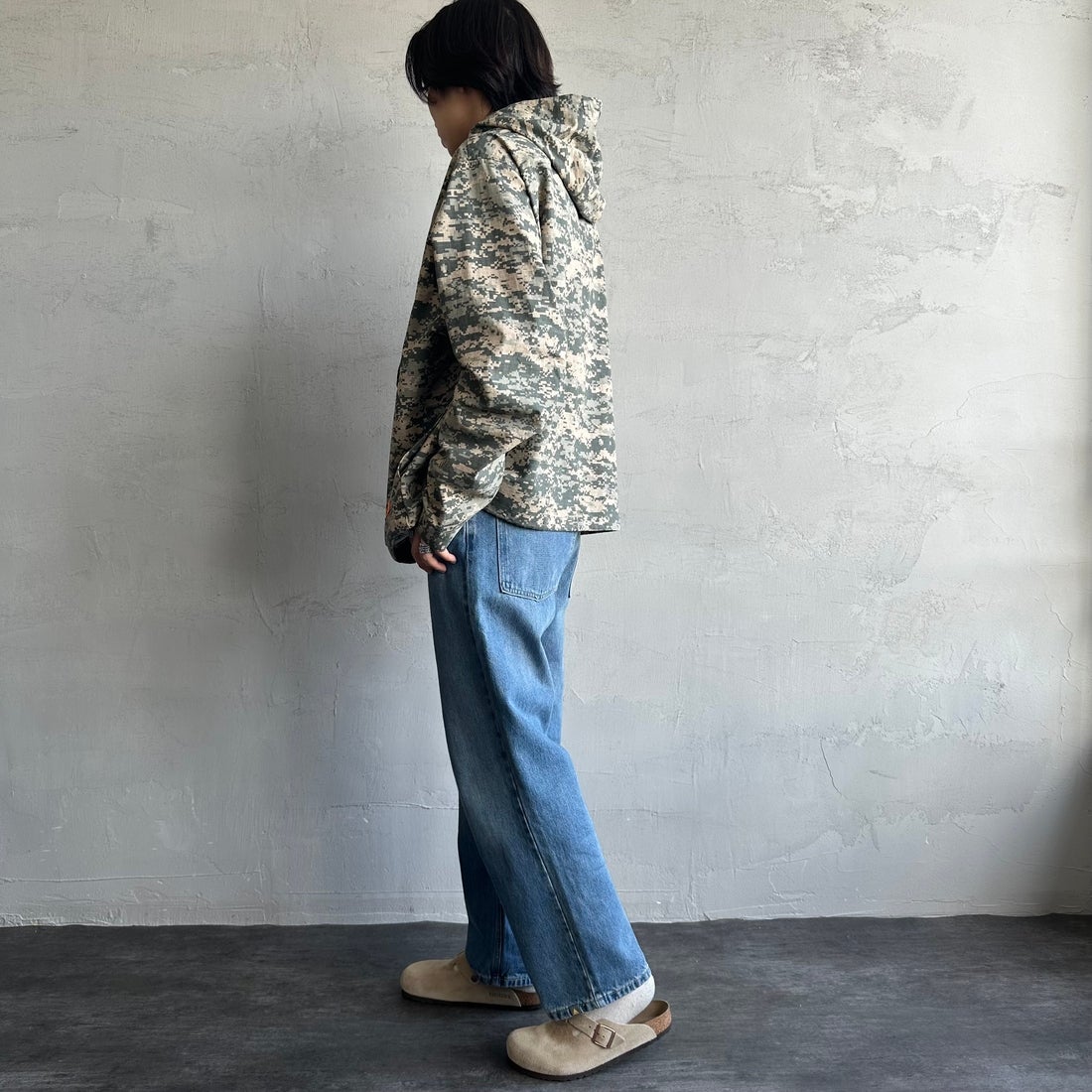 UNIVERSAL OVERALL [ユニバーサルオーバーオール] 別注 アクティブワークジャケット [U2431500IN-JF] DIGITAL CA &&モデル身長：179cm 着用サイズ：L&&