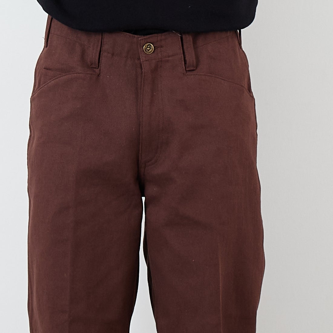 BEN DAVIS [ベンデイビス] エクストラ ワイドチノパンツ [T-23180009] 32 BROWN &&モデル身長：179cm 着用サイズ：32&&
