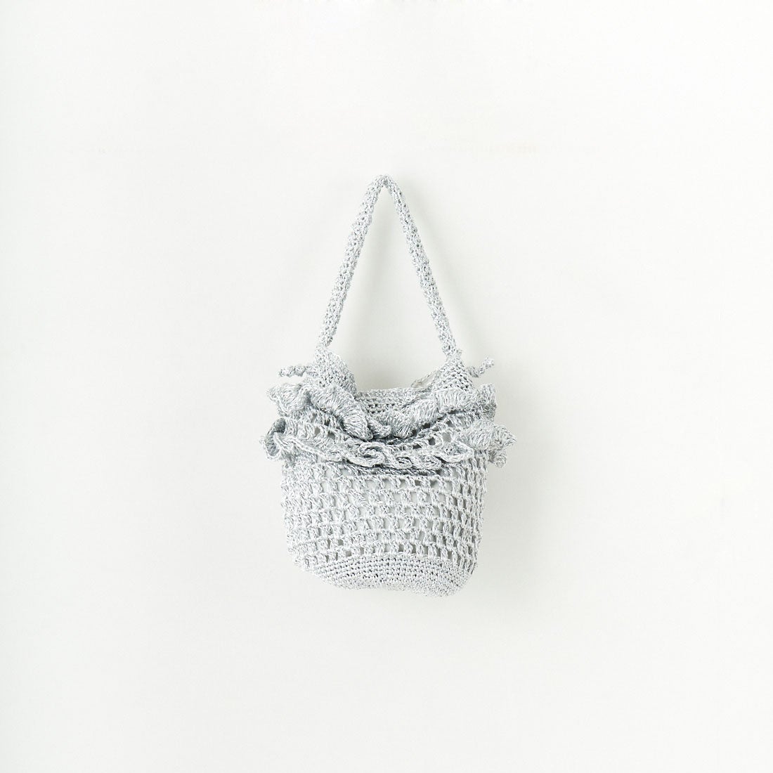 CACHELLIE [カシェリエ] メタリックフリルポーチ [C8632] SILVER