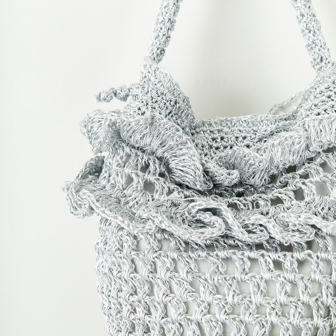 CACHELLIE [カシェリエ] メタリックフリルポーチ [C8632] SILVER