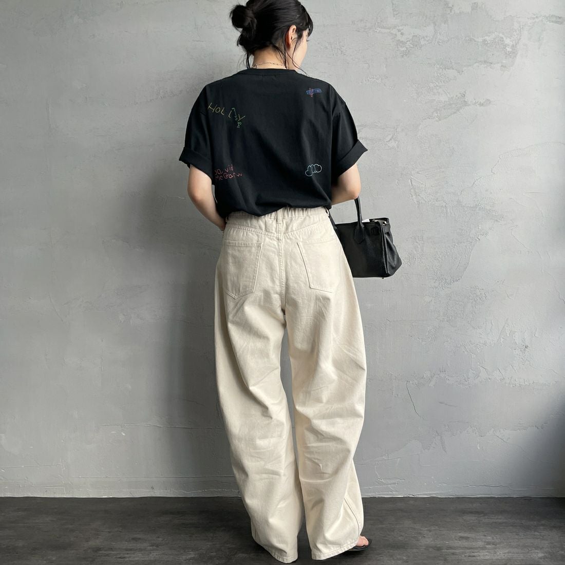 Noir Fabrik [ヌワールファブリック] カーブイージーデニムパンツ [NF-251-008] KINARI &&モデル身長：160cm 着用サイズ：M&&