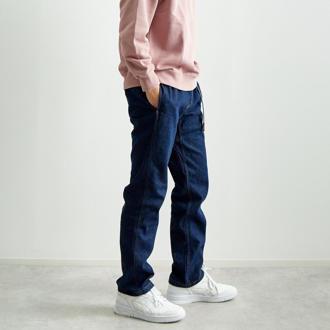 GRAMiCCi [グラミチ] ストレッチデニム NNパンツクロップド [GMP5-SJP05] ONE WASH &&モデル身長：179cm 着用サイズ：L&&