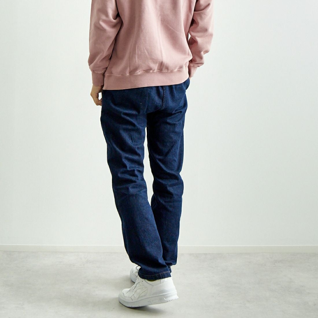 GRAMiCCi [グラミチ] ストレッチデニム NNパンツクロップド [GMP5-SJP05] ONE WASH &&モデル身長：179cm 着用サイズ：L&&