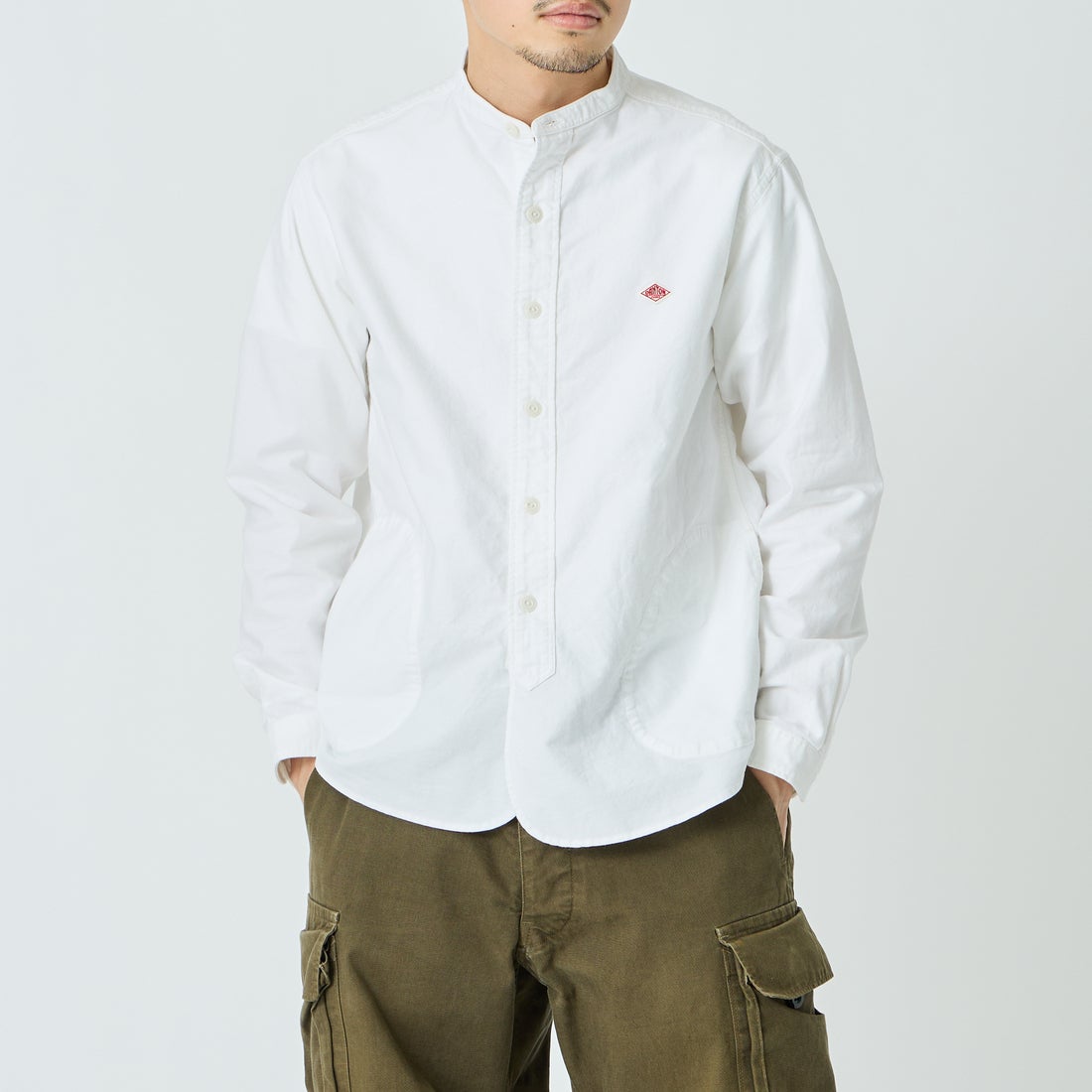 DANTON [ダントン] オックスフォード バンドカラーシャツ [DT-B0280SOX] WHITE &&モデル身長：168cm 着用サイズ：38&&