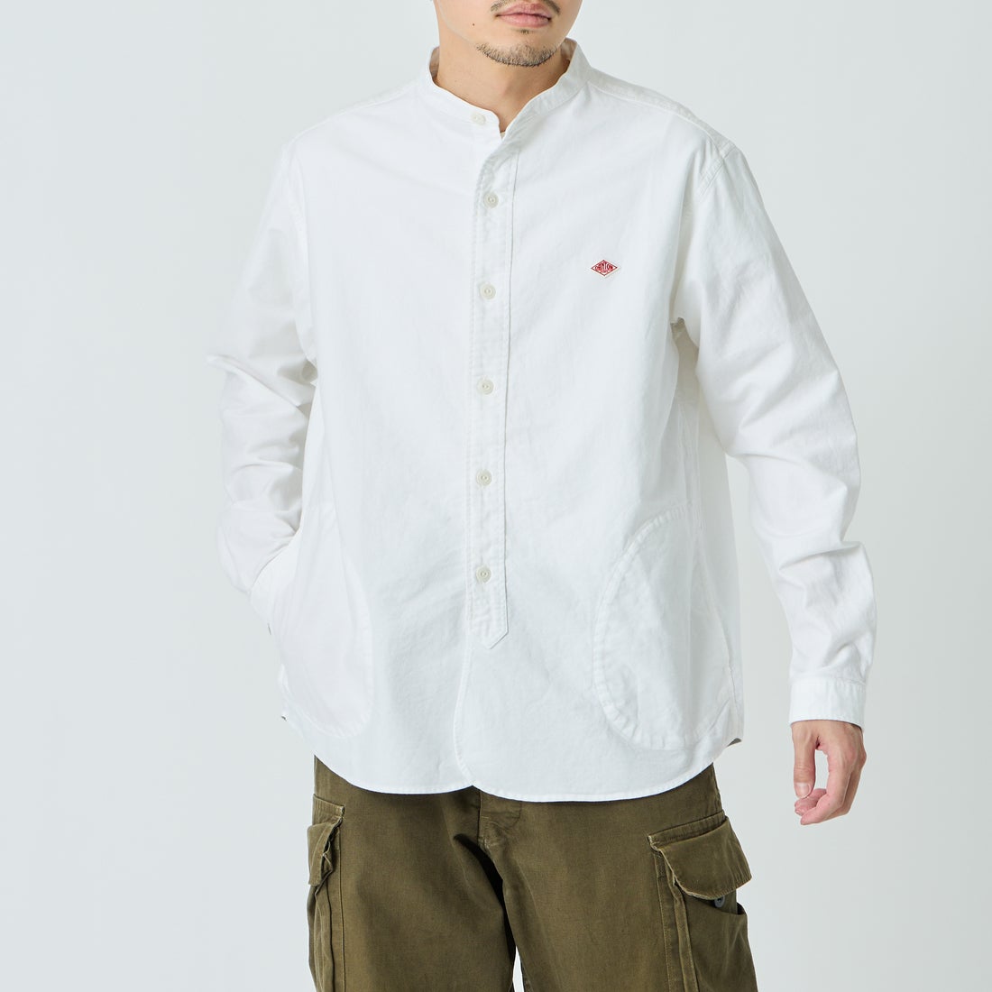 DANTON [ダントン] オックスフォード バンドカラーシャツ [DT-B0280SOX] WHITE &&モデル身長：168cm 着用サイズ：42&&