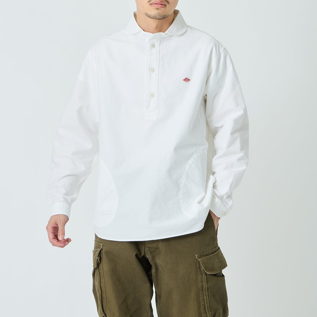 WHITE&&モデル身長：168cm 着用サイズ：42&&