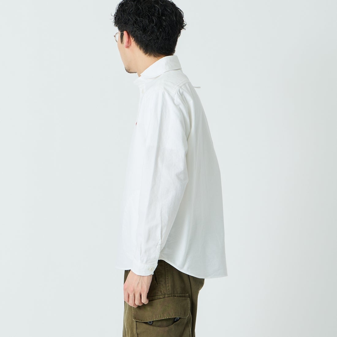 DANTON [ダントン] オックスフォード ラウンドカラーシャツ [DT-B0282SOX] WHITE &&モデル身長：168cm 着用サイズ：38&&
