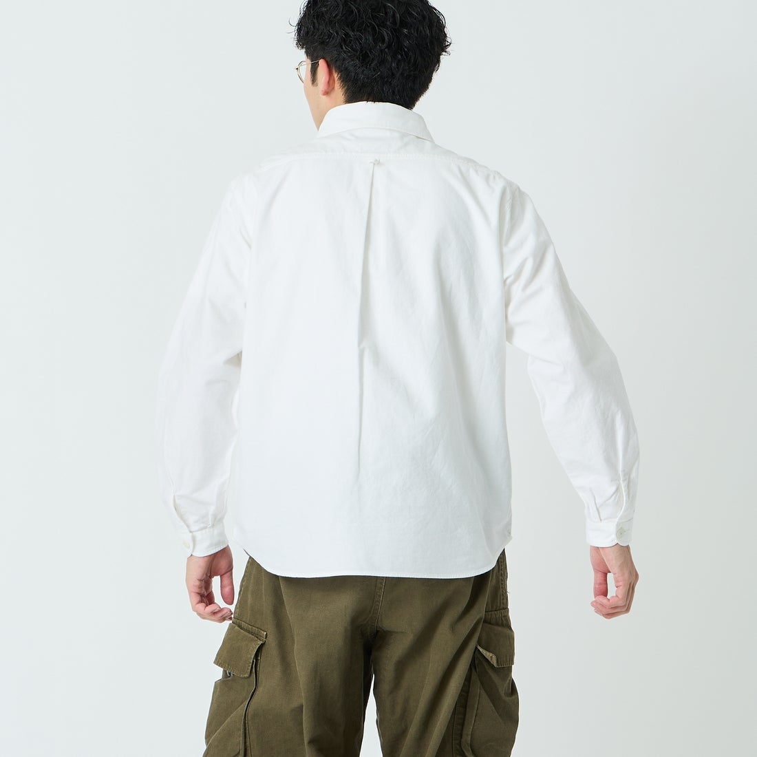 DANTON [ダントン] オックスフォード ラウンドカラーシャツ [DT-B0282SOX] WHITE &&モデル身長：168cm 着用サイズ：38&&