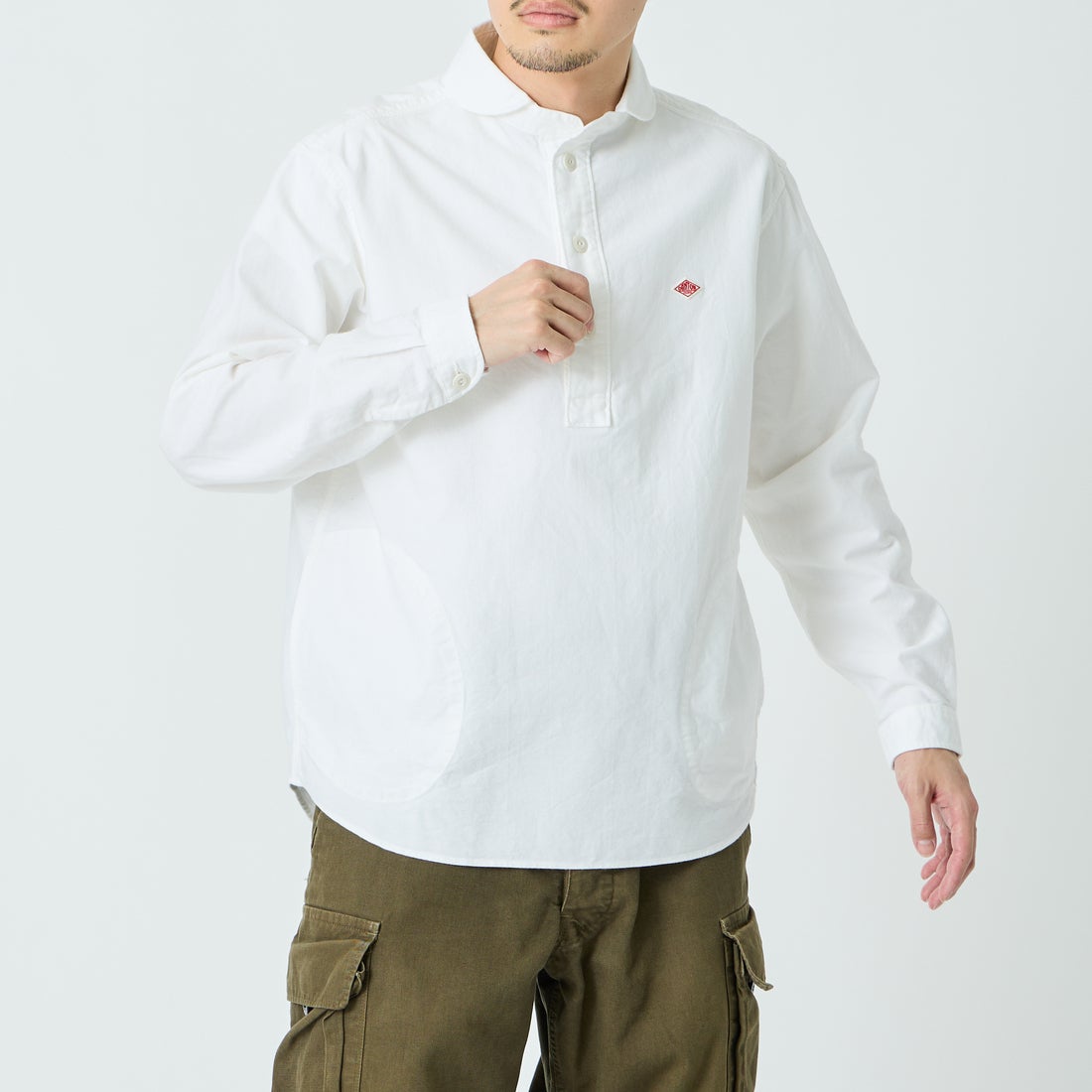 DANTON [ダントン] オックスフォード ラウンドカラーシャツ [DT-B0282SOX] WHITE &&モデル身長：168cm 着用サイズ：40&&