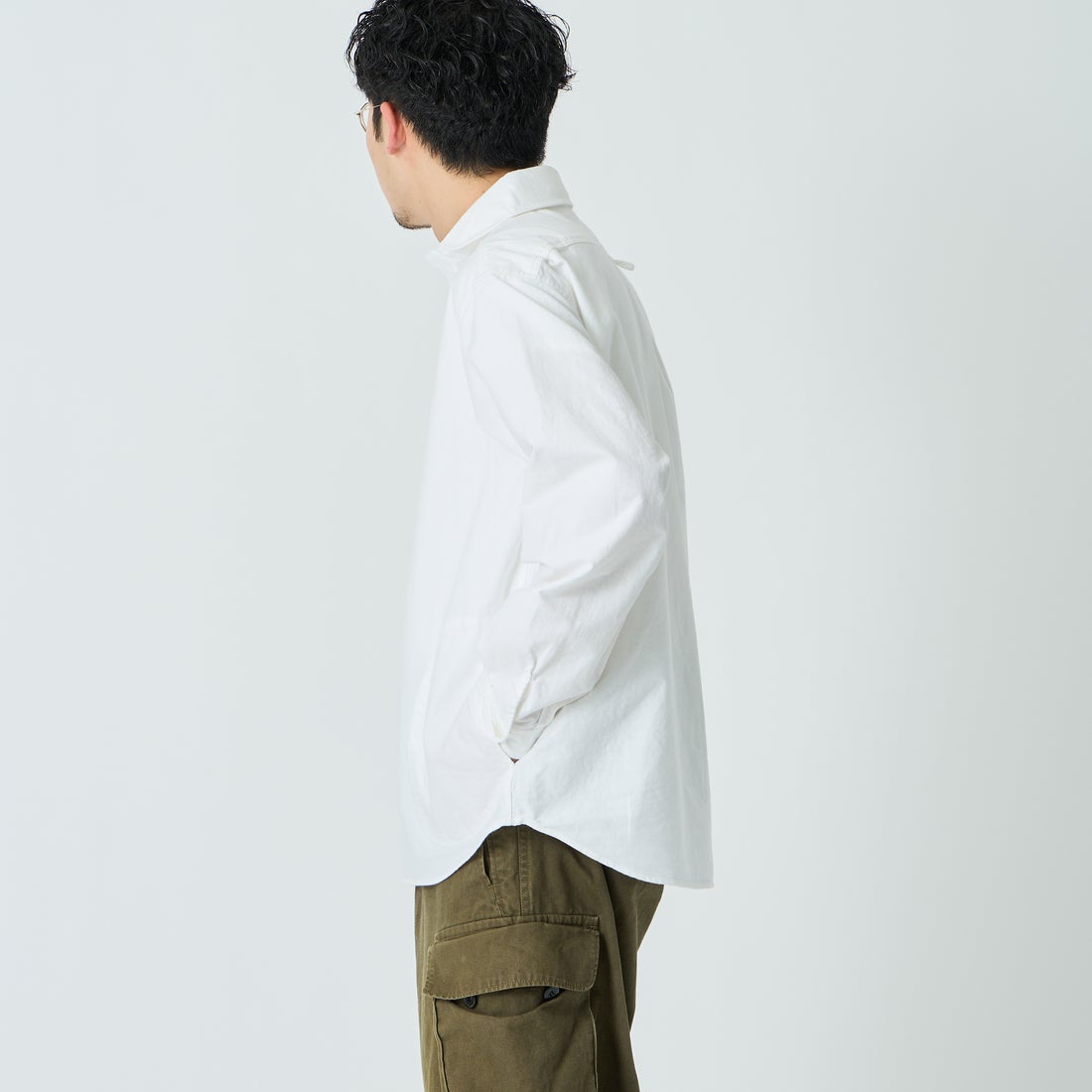 DANTON [ダントン] オックスフォード ラウンドカラーシャツ [DT-B0282SOX] WHITE &&モデル身長：168cm 着用サイズ：42&&