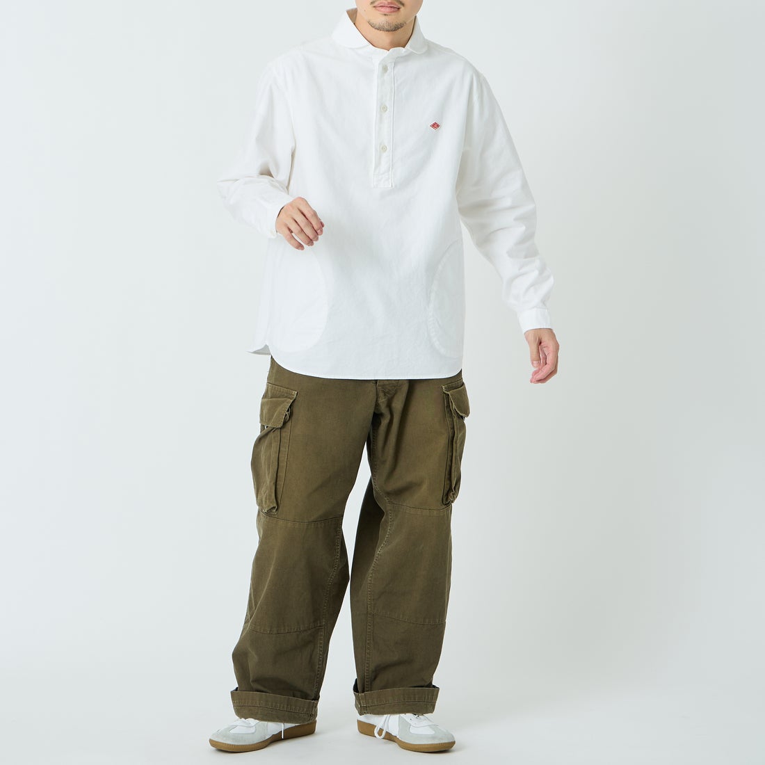 DANTON [ダントン] オックスフォード ラウンドカラーシャツ [DT-B0282SOX] WHITE &&モデル身長：168cm 着用サイズ：42&&