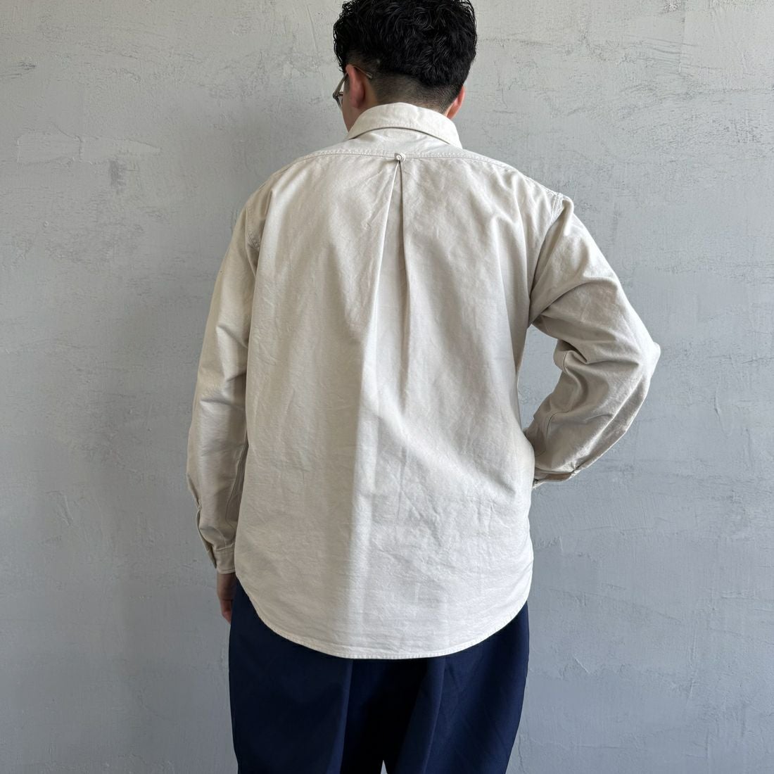 DANTON [ダントン] オックスフォード ラウンドカラーシャツ [DT-B0282SOX] OYSTER &&モデル身長：168cm 着用サイズ：40&&