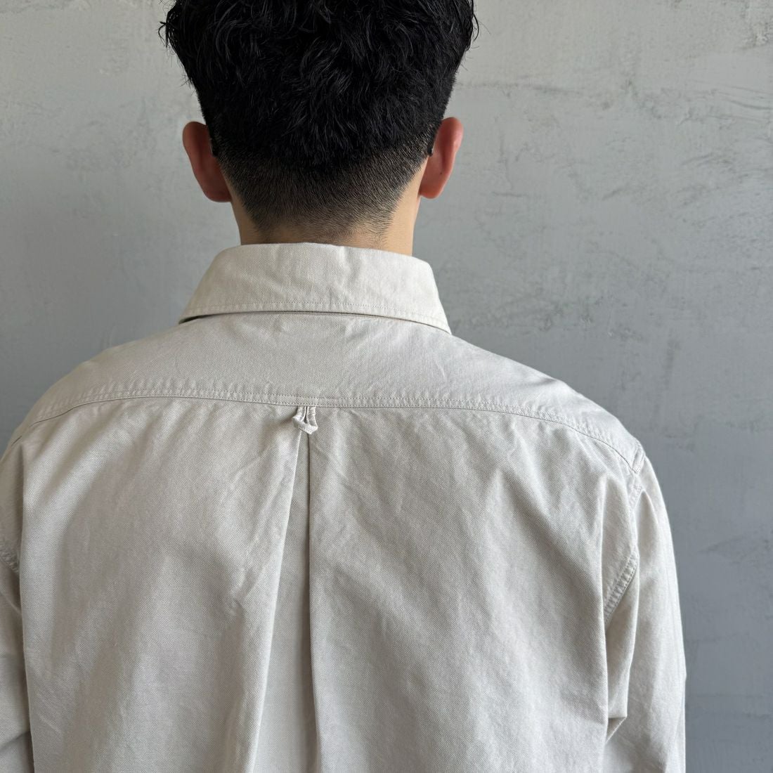 DANTON [ダントン] オックスフォード ラウンドカラーシャツ [DT-B0282SOX] OYSTER &&モデル身長：168cm 着用サイズ：40&&