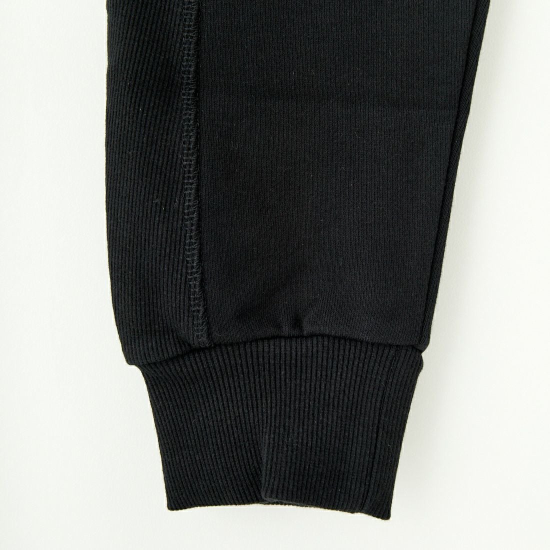 1PIU1UGUALE3 RELAX [ウノ ピゥ ウノ ウグァーレ トレ] サークルロングパンツ [USB-25069] SN90 BLACK