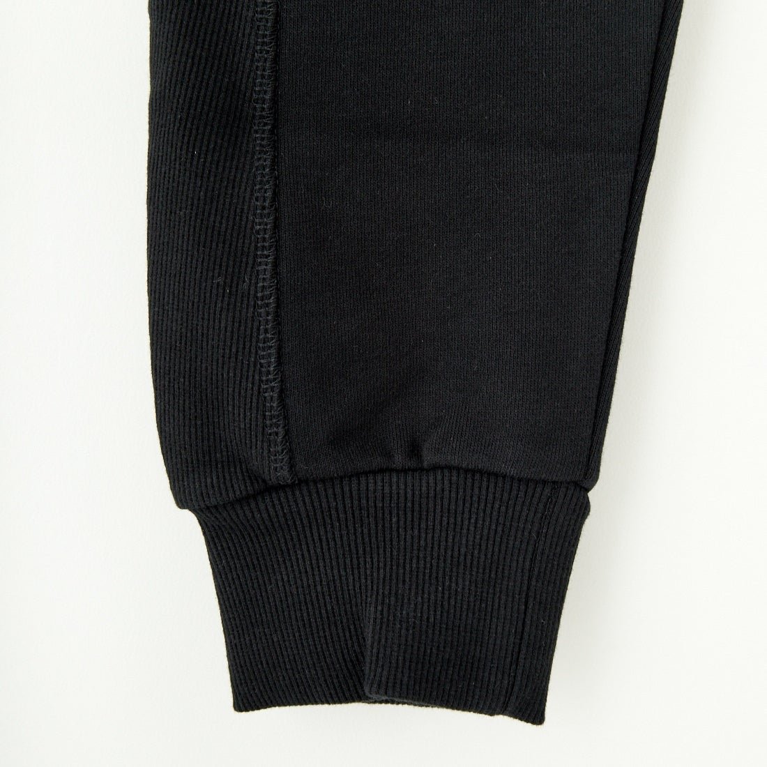 1PIU1UGUALE3 RELAX [ウノ ピゥ ウノ ウグァーレ トレ] サークルロングパンツ [USB-25069] SN90 BLACK