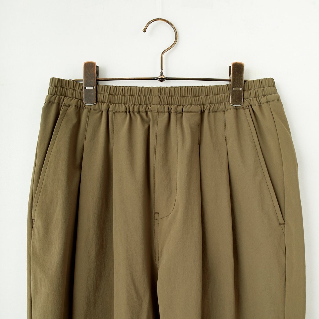 UNIVERSAL OVERALL [ユニバーサルオーバーオール] 別注 ストレッチナイロンイージーパンツ [U2513606IN-JF] OLIVE