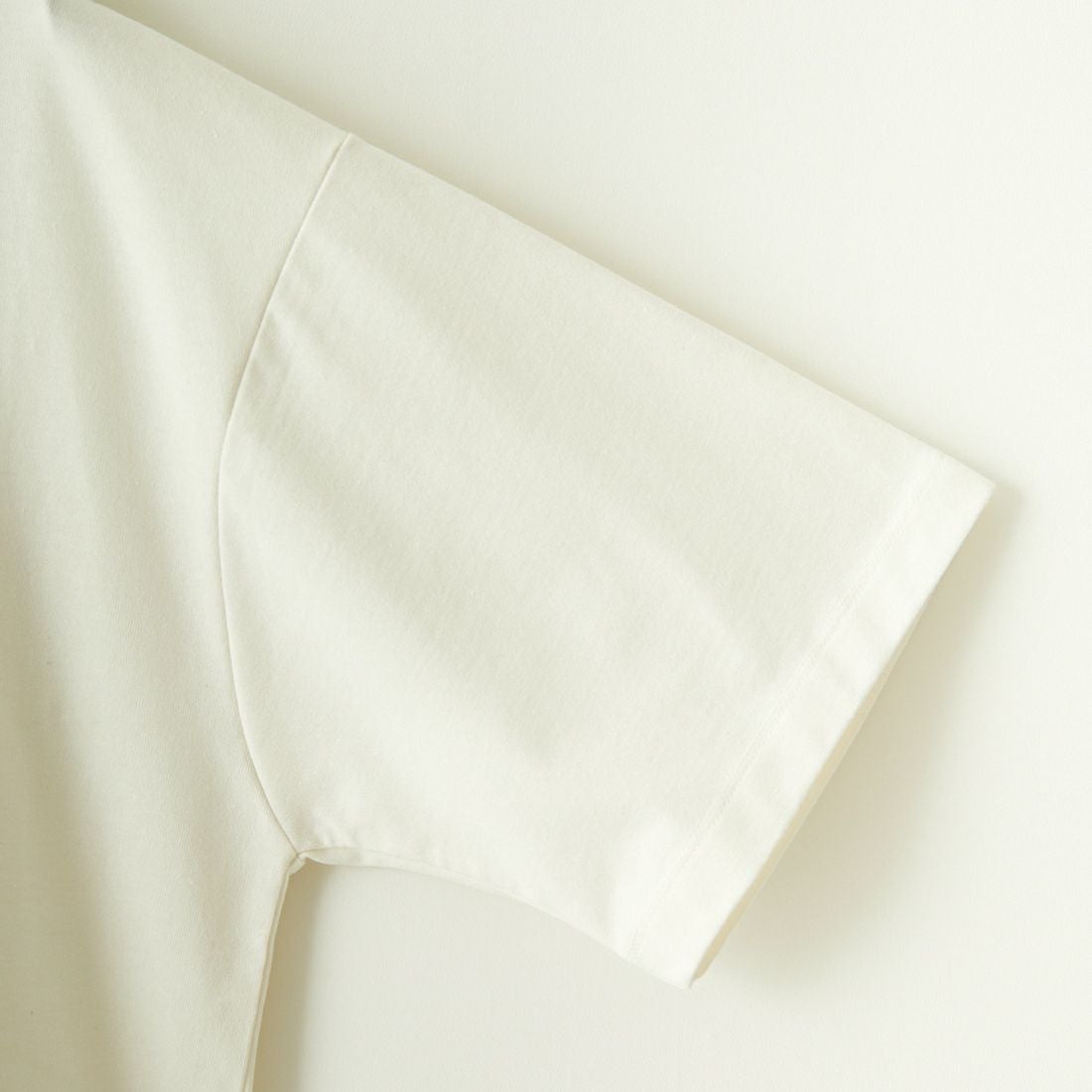 JEANSFACTORY × NANGA [ジーンズファクトリー × ナンガ] 別注 ワンポイントロゴ刺繍 ルーズフィットドローコードTシャツ [NW25SS-JF4] WHITE