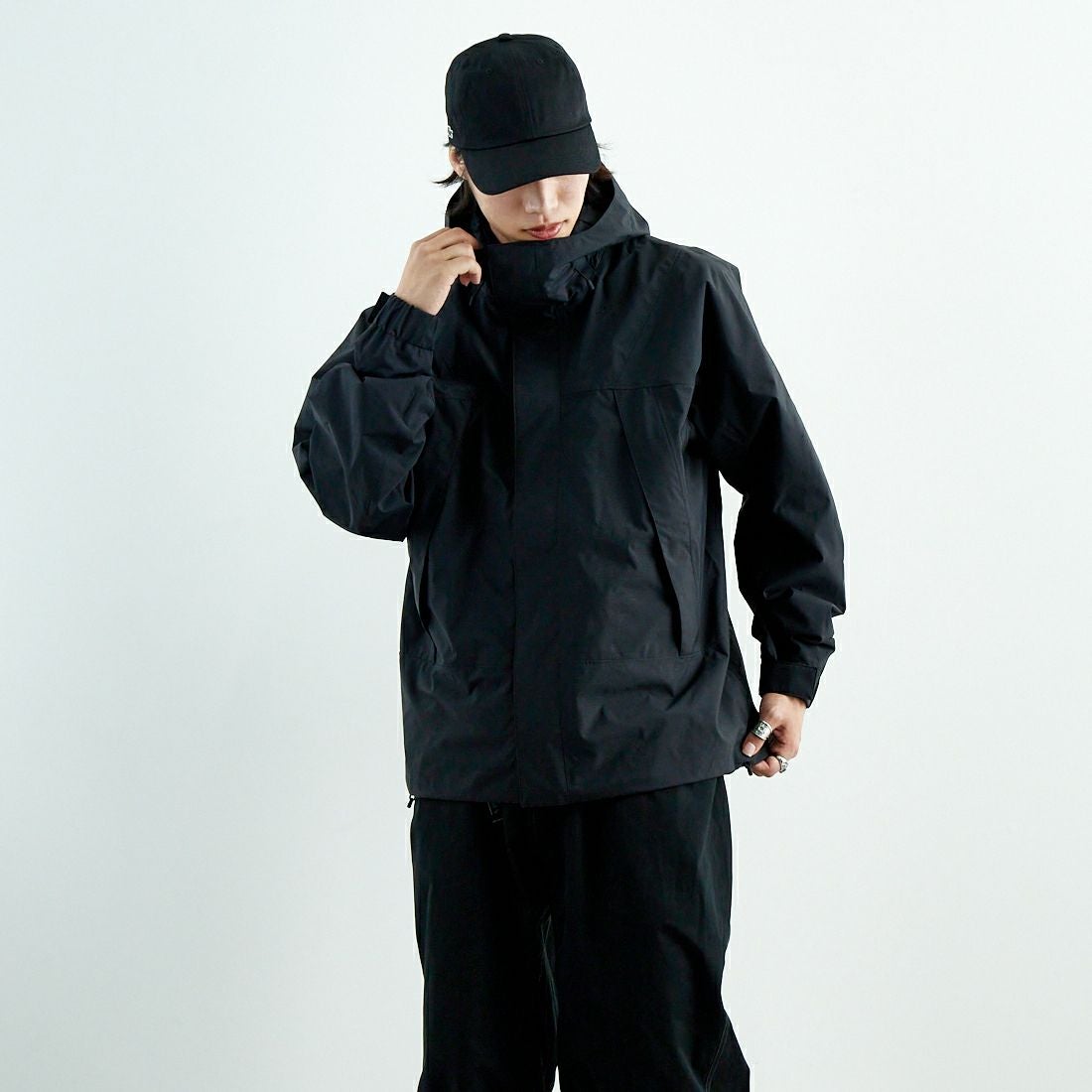 Goldwin [ゴールドウィン] パーテックス アンリミテッドツーレイヤージャケット [GL25142] BK &&モデル身長：179cm 着用サイズ：3&&