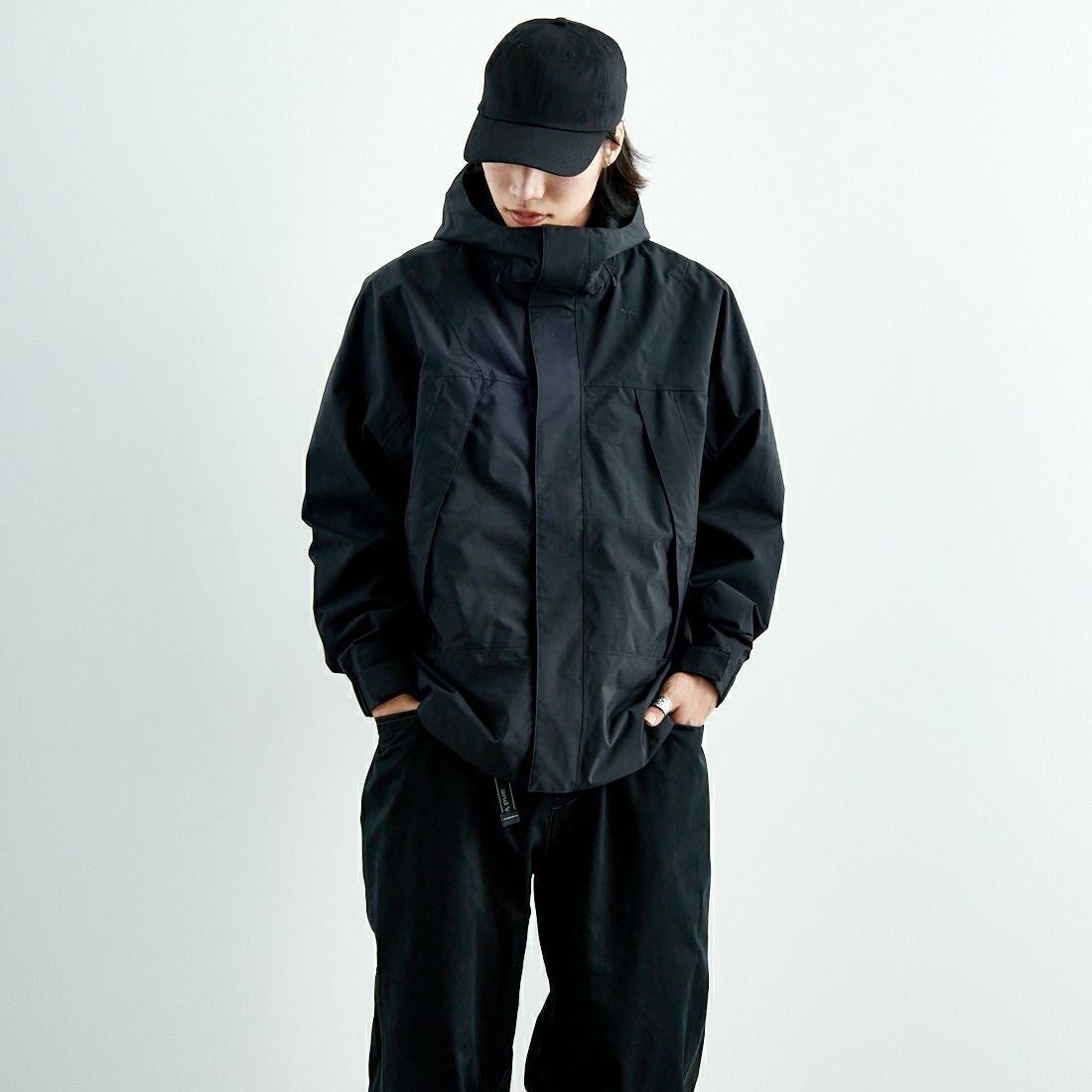 Goldwin [ゴールドウィン] パーテックス アンリミテッドツーレイヤージャケット [GL25142] BK &&モデル身長：179cm 着用サイズ：3&&