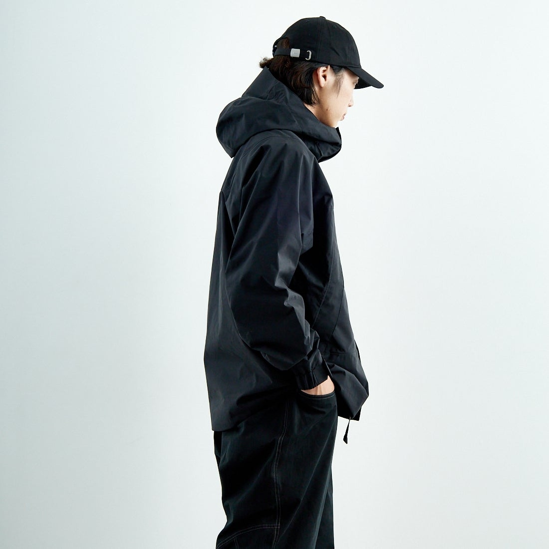 Goldwin [ゴールドウィン] パーテックス アンリミテッドツーレイヤージャケット [GL25142] BK &&モデル身長：179cm 着用サイズ：3&&