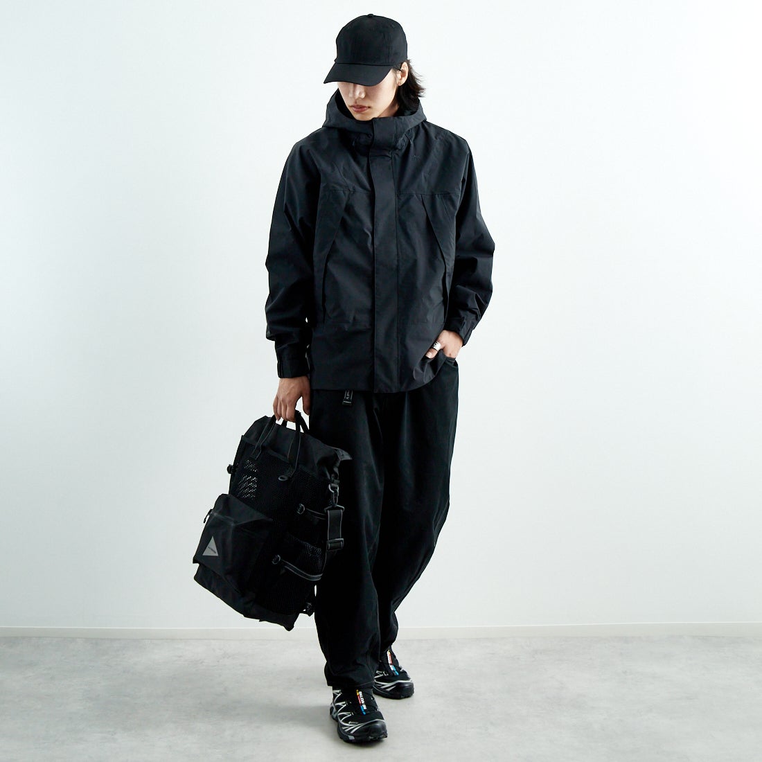 Goldwin [ゴールドウィン] パーテックス アンリミテッドツーレイヤージャケット [GL25142] BK &&モデル身長：179cm 着用サイズ：3&&