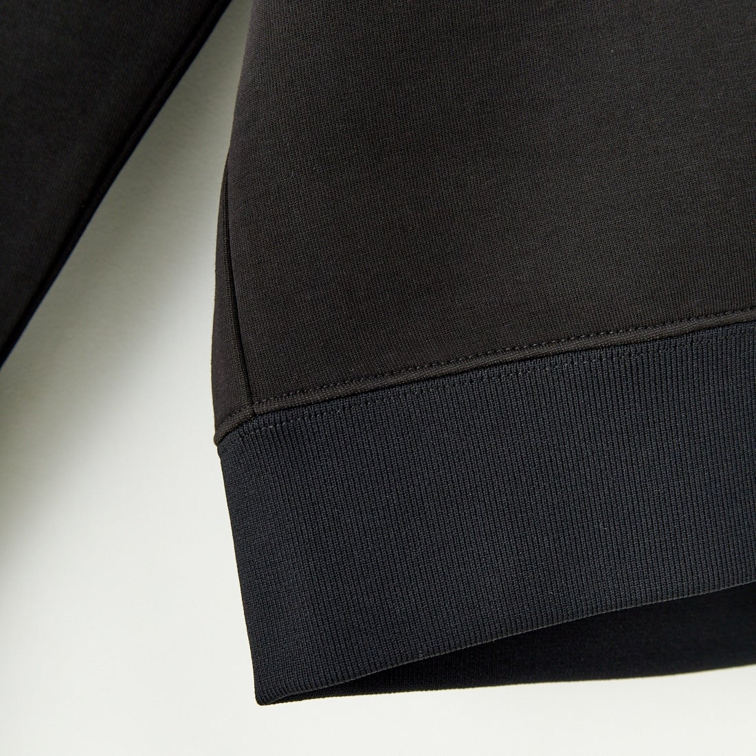 MACKAGE [マッカージュ] JULIAN クルーネックスウェット [10651701] BLACK