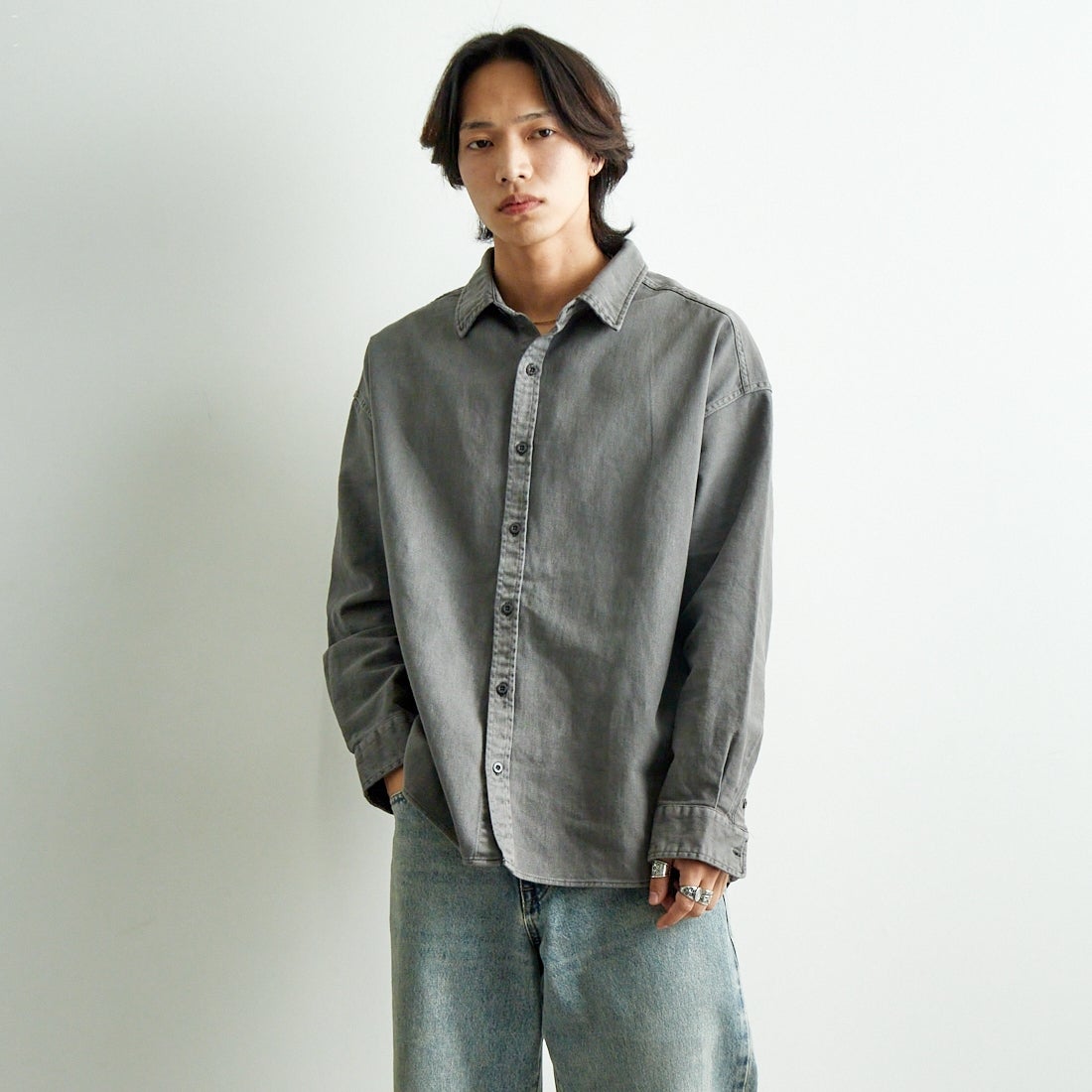 HELLO CALIF [ハローカリフ] ピグメントツイルシャツ [TH-3887] SMOKE &&モデル身長：179cm 着用サイズ：M&&