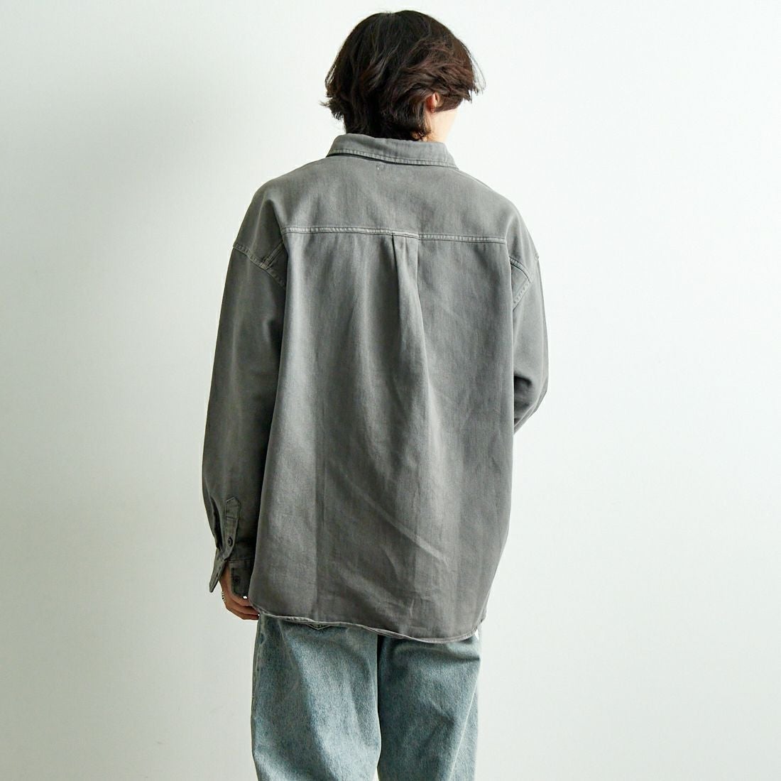 HELLO CALIF [ハローカリフ] ピグメントツイルシャツ [TH-3887] SMOKE &&モデル身長：179cm 着用サイズ：M&&