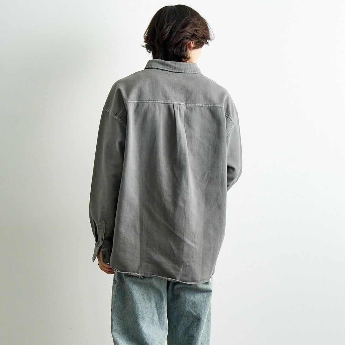 HELLO CALIF [ハローカリフ] ピグメントツイルシャツ [TH-3887] SMOKE &&モデル身長：179cm 着用サイズ：M&&