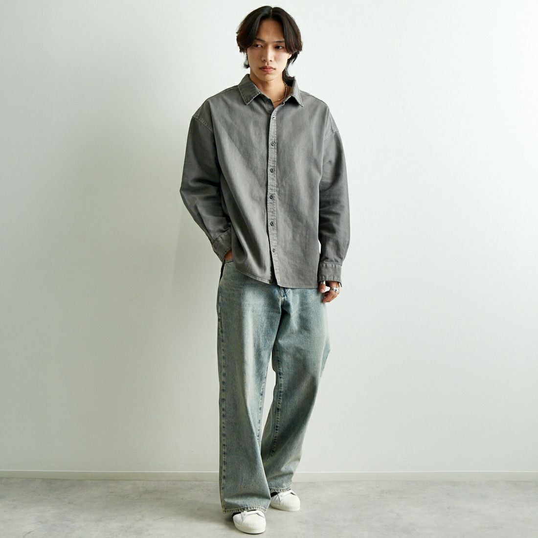 HELLO CALIF [ハローカリフ] ピグメントツイルシャツ [TH-3887] SMOKE &&モデル身長：179cm 着用サイズ：M&&