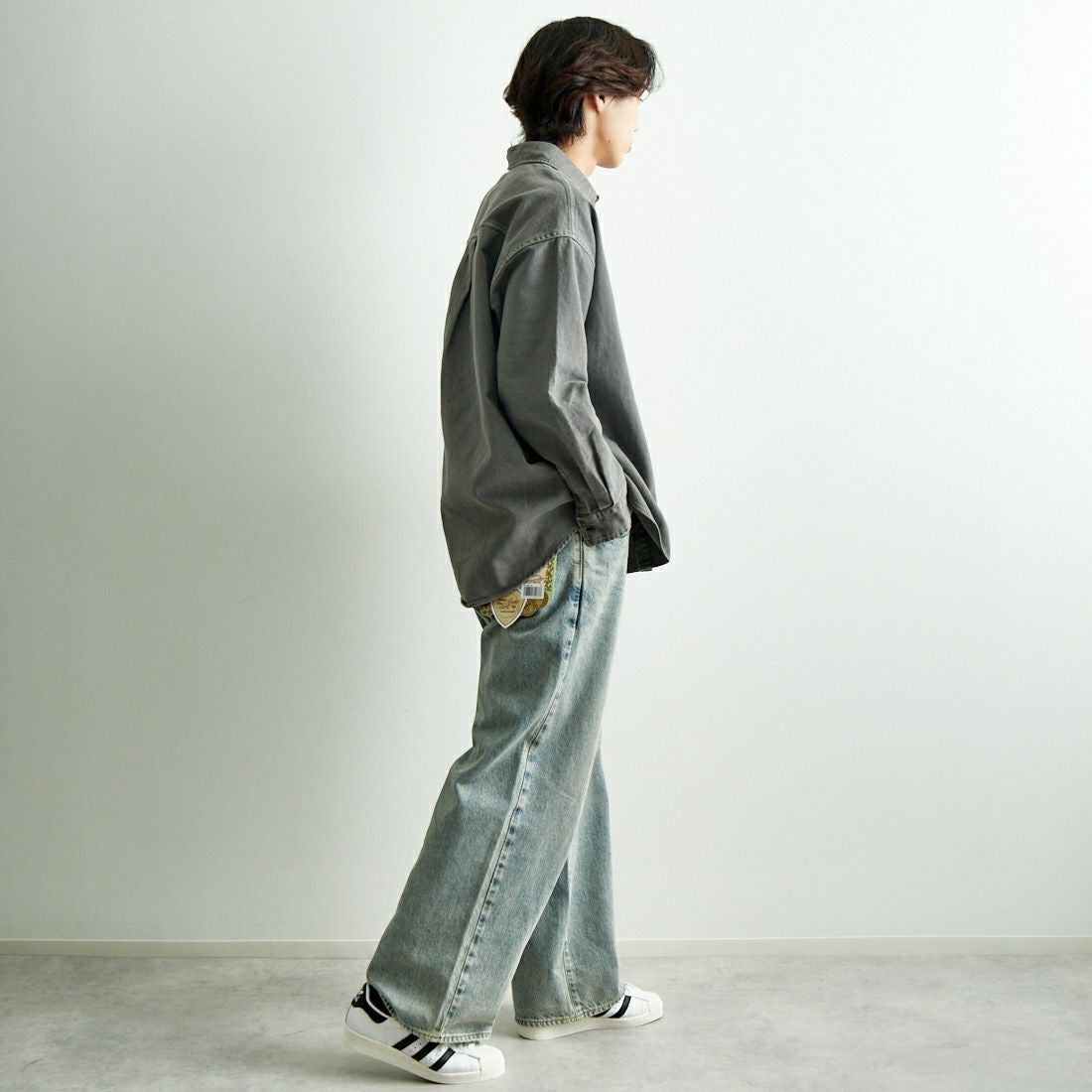 HELLO CALIF [ハローカリフ] ピグメントツイルシャツ [TH-3887] SMOKE &&モデル身長：179cm 着用サイズ：M&&