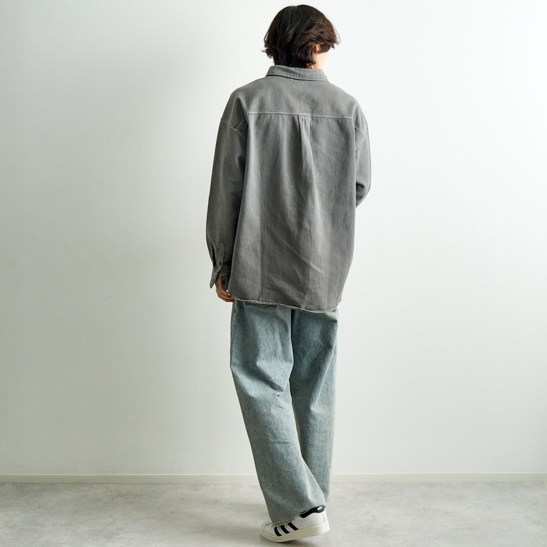 HELLO CALIF [ハローカリフ] ピグメントツイルシャツ [TH-3887] SMOKE &&モデル身長：179cm 着用サイズ：M&&